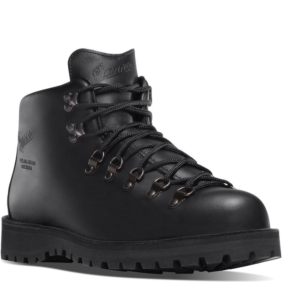 Black Men's Danner Mountain Light - GORE-TEX Hiking Boots | NZ4808FM