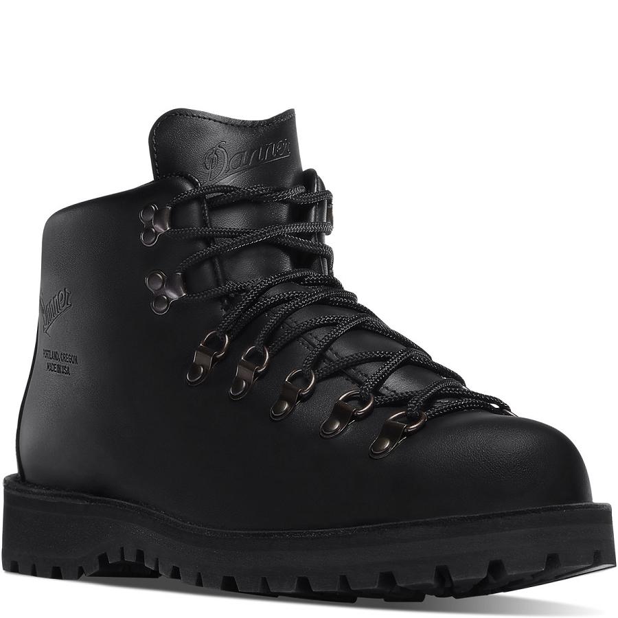 Black Women's Danner Mountain Light - GORE-TEX Hiking Boots | NZ4405EX