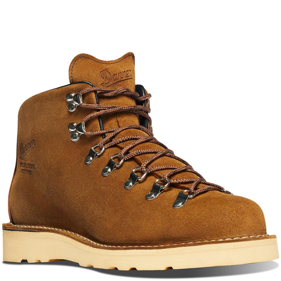 Brown Men's Danner Mountain Light Hiking Boots | NZ4807GL